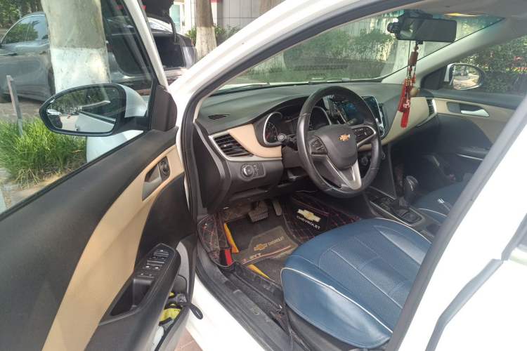 Used Chevrolet Monza 2020 320 Automatic Enjoyment Edition Driver Seat
