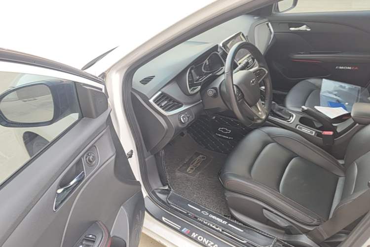 Used Chevrolet Monza 2020 Light Hybrid RS 330T Automatic Comfort Edition Driver Seat