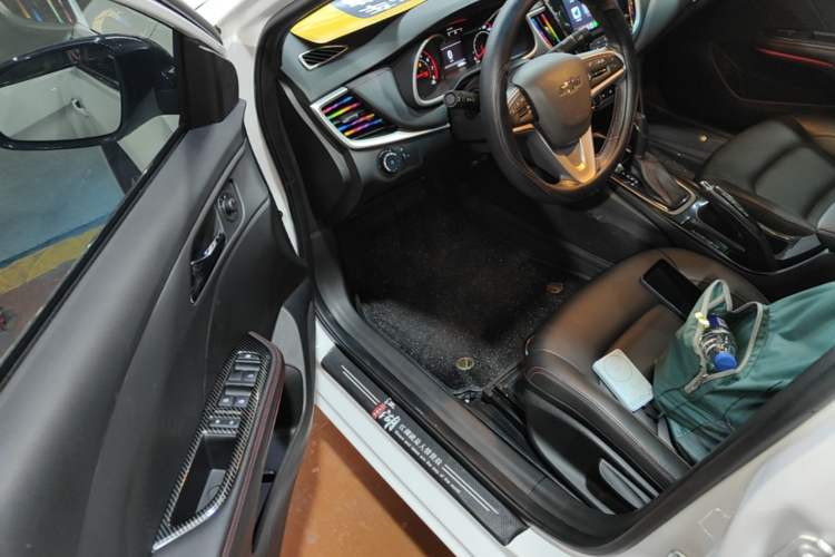Used Chevrolet Monza 2020 Light Hybrid RS 330T Automatic Comfort Edition Driver Seat