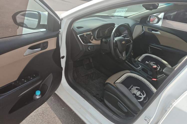 Used Chevrolet Monza 2020 320 Automatic Enjoyment Edition Driver Seat