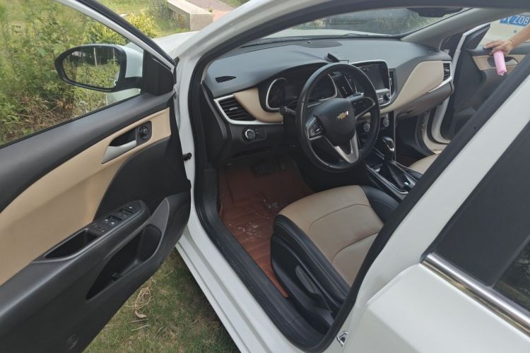 Used Chevrolet Monza 2020 320 Automatic Enjoyment Edition Driver Seat
