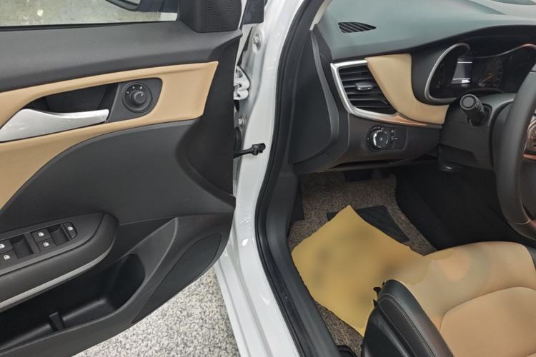 Used Chevrolet Monza 2020 320 Automatic Enjoyment Edition Driver Seat