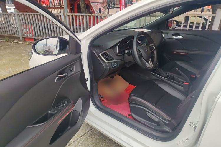 Used Chevrolet Monza 2020 Light Hybrid RS 330T Automatic Comfort Edition Driver Seat