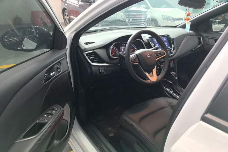 Used Chevrolet Monza 2020 Light Hybrid RS 330T Automatic Comfort Edition Driver Seat