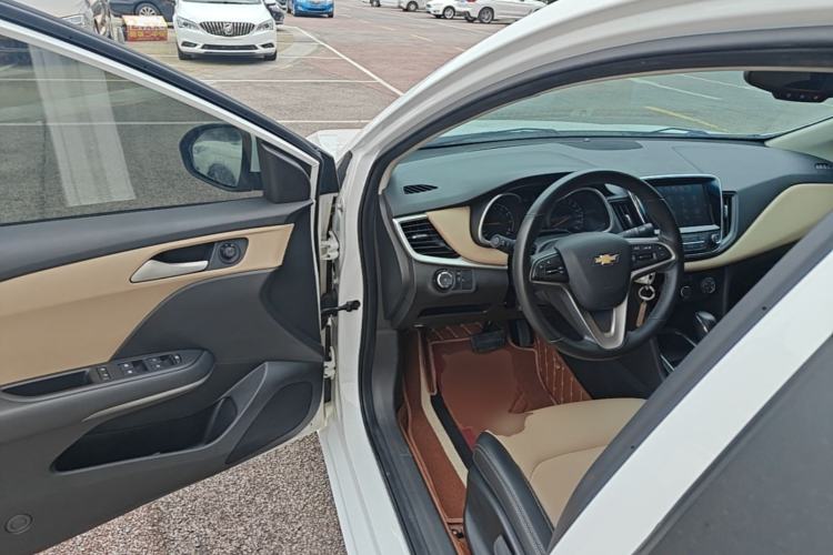 Used Chevrolet Monza 2020 320 Automatic Enjoyment Edition Driver Seat