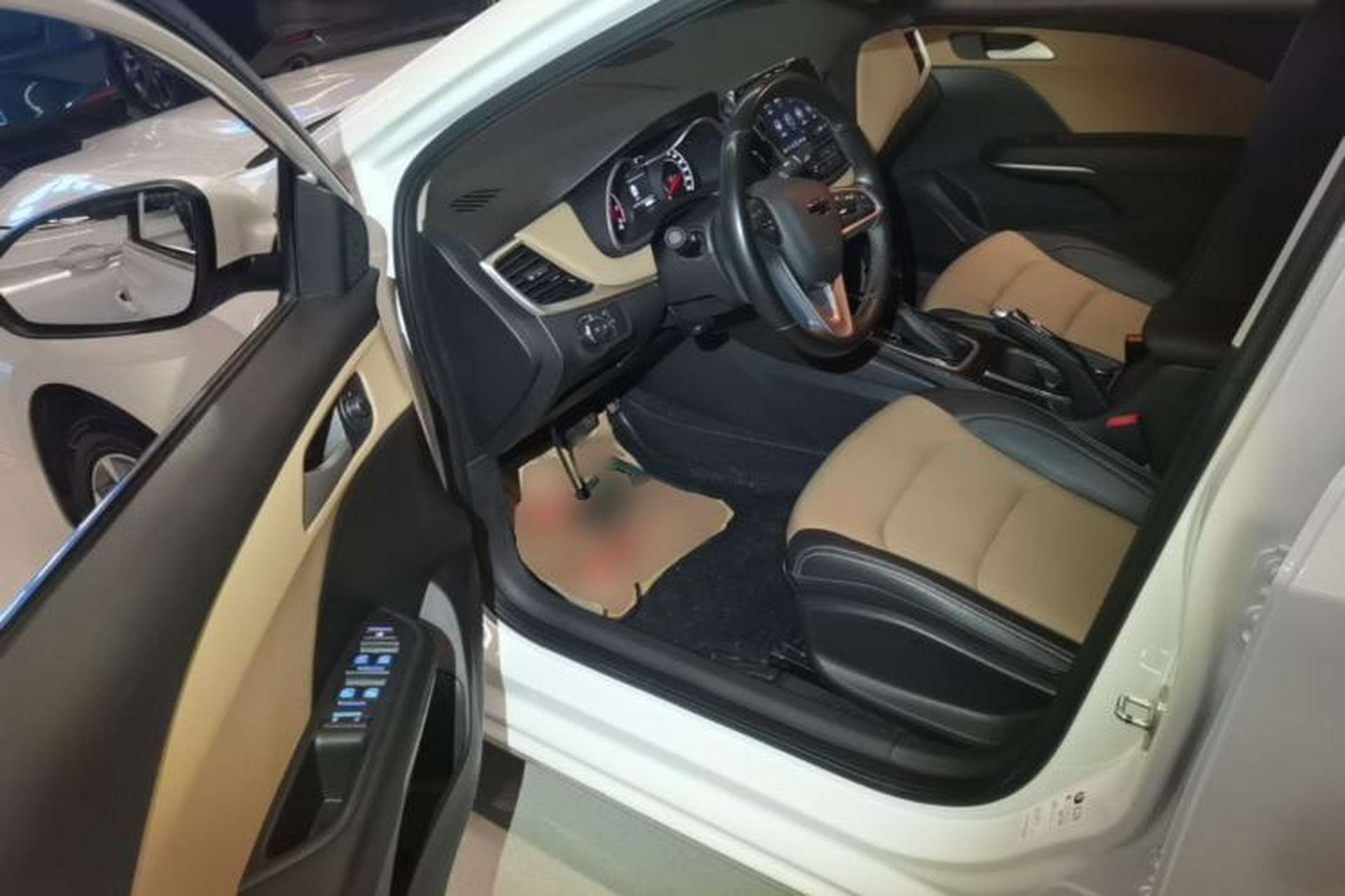 Used Chevrolet Monza 2020 320 Automatic Enjoyment Edition Driver Seat