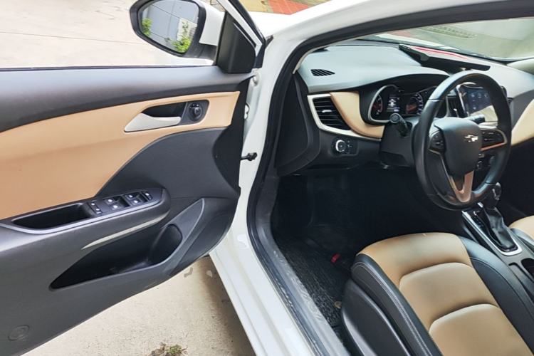 Used Chevrolet Monza 2020 320 Automatic Enjoyment Edition Driver Seat