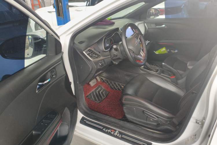 Used Chevrolet Monza 2020 Light Hybrid RS 330T Automatic Comfort Edition Driver Seat