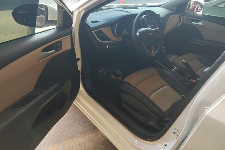 Used Chevrolet Monza 2020 320 Automatic Enjoyment Edition Driver Seat