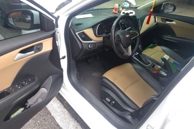 Used Chevrolet Monza 2020 320 Automatic Enjoyment Edition Driver Seat