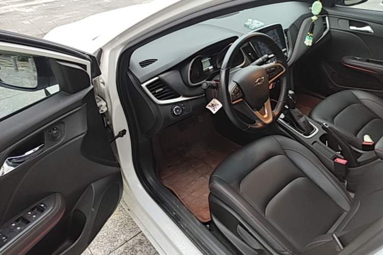 Used Chevrolet Monza 2020 Light Hybrid RS 330T Automatic Comfort Edition Driver Seat
