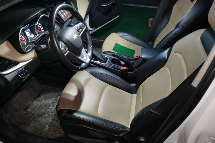 Used Chevrolet Monza 2020 320 Automatic Enjoyment Edition Driver Seat