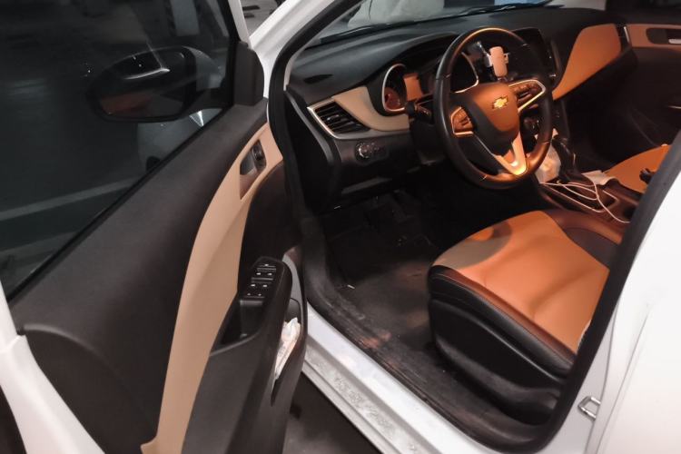 Used Chevrolet Monza 2020 320 Automatic Enjoyment Edition Driver Seat