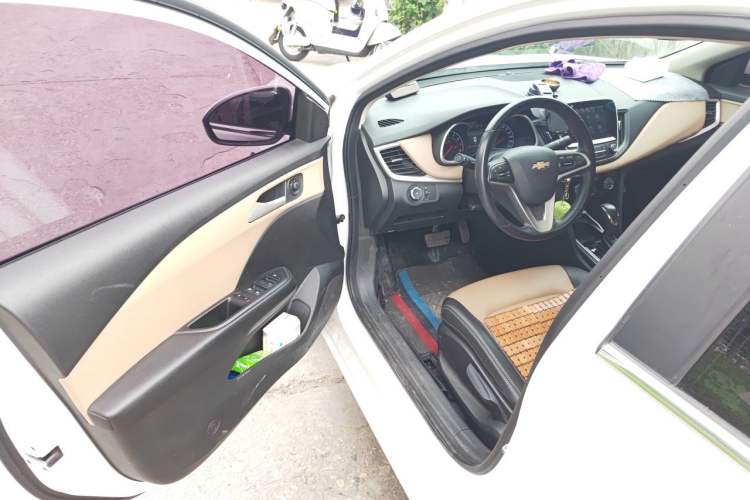 Used Chevrolet Monza 2020 320 Automatic Enjoyment Edition Driver Seat