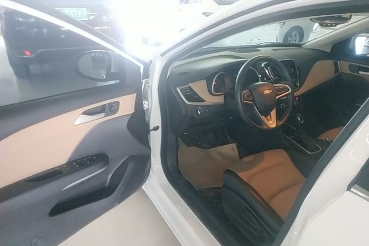 Used Chevrolet Monza 2020 320 Automatic Enjoyment Edition Driver Seat