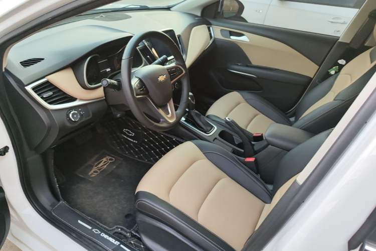 Used Chevrolet Monza 2020 320 Automatic Enjoyment Edition Driver Seat