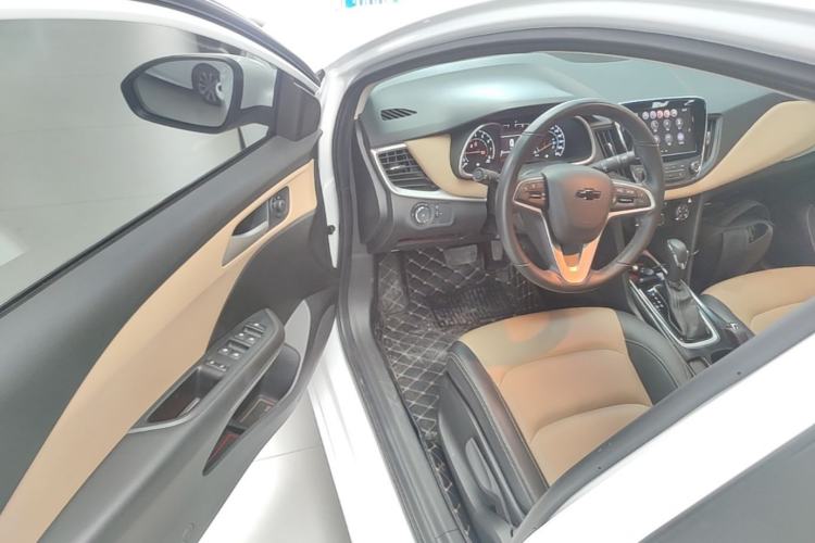 Used Chevrolet Monza 2020 320 Automatic Enjoyment Edition Driver Seat