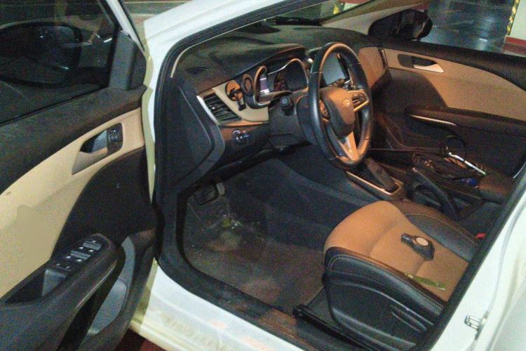 Used Chevrolet Monza 2020 320 Automatic Enjoyment Edition Driver Seat