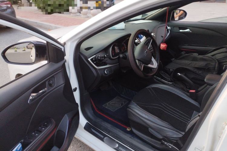 Used Chevrolet Monza 2020 Light Hybrid RS 330T Automatic Comfort Edition Driver Seat