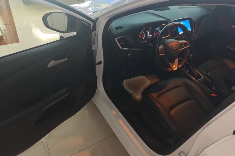Used Chevrolet Monza 2020 Light Hybrid Redline 320T Dual-Clutch Joyful Edition Driver Seat