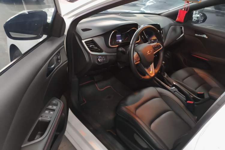 Used Chevrolet Monza 2020 Light Hybrid RS 330T Automatic Comfort Edition Driver Seat