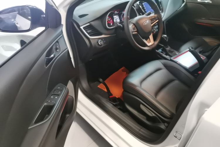 Used Chevrolet Monza 2020 Light Hybrid RS 330T Automatic Comfort Edition Driver Seat