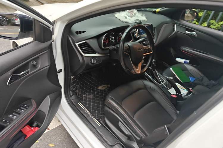 Used Chevrolet Monza 2020 Light Hybrid RS 330T Automatic Comfort Edition Driver Seat