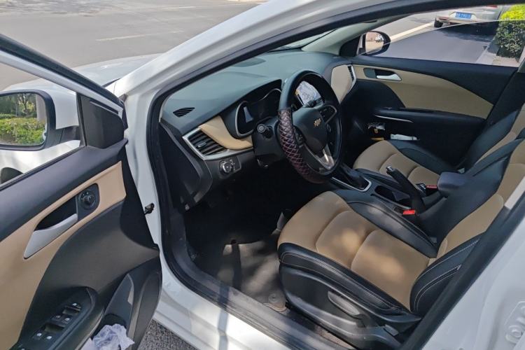 Used Chevrolet Monza 2020 320 Automatic Enjoyment Edition Driver Seat
