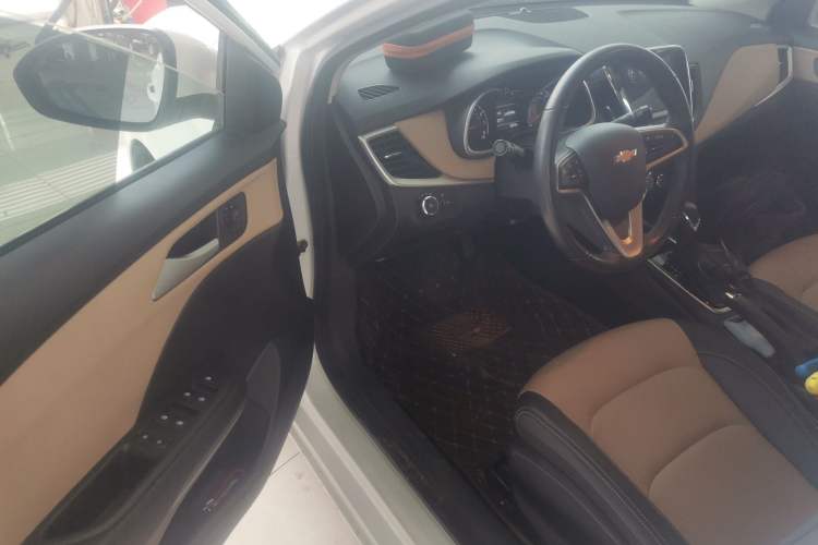 Used Chevrolet Monza 2020 320 Automatic Enjoyment Edition Driver Seat