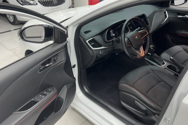 Used Chevrolet Monza 2020 Light Hybrid RS 330T Automatic Comfort Edition Driver Seat