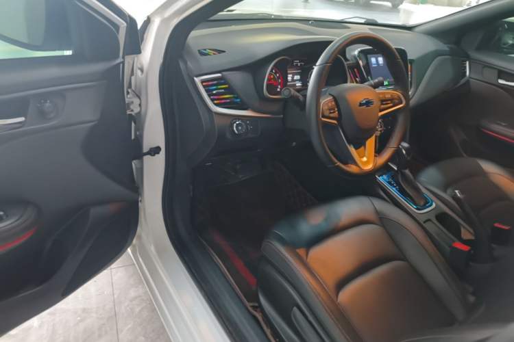 Used Chevrolet Monza 2020 Light Hybrid RS 330T Automatic Comfort Edition Driver Seat