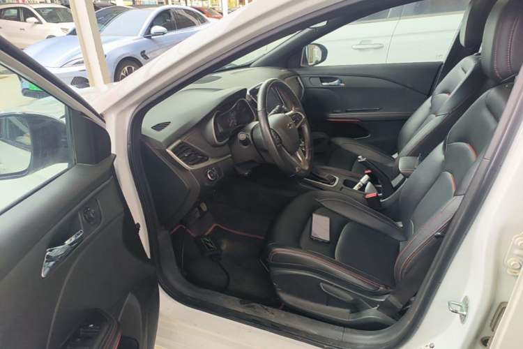 Used Chevrolet Monza 2020 Light Hybrid RS 330T Automatic Comfort Edition Driver Seat