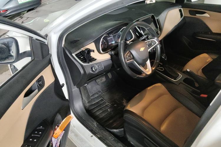 Used Chevrolet Monza 2020 320 Automatic Enjoyment Edition Driver Seat