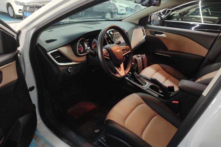 Used Chevrolet Monza 2020 320 Automatic Enjoyment Edition Driver Seat