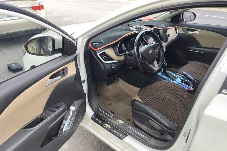 Used Chevrolet Monza 2020 320 Automatic Enjoyment Edition Driver Seat