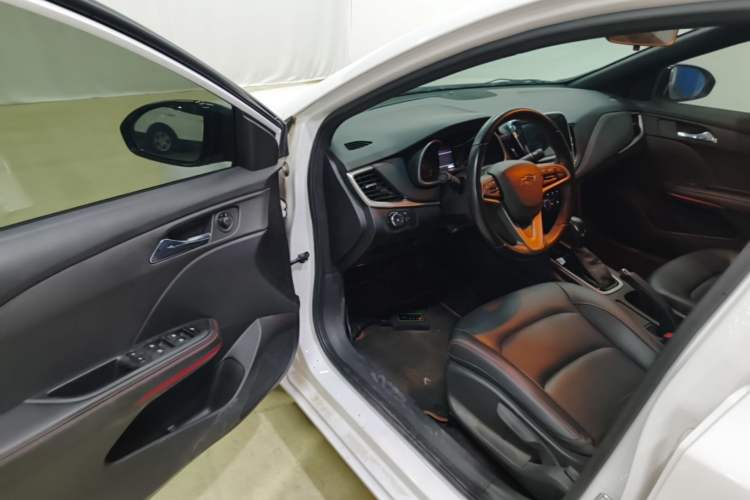 Used Chevrolet Monza 2020 Light Hybrid RS 330T Automatic Comfort Edition Driver Seat