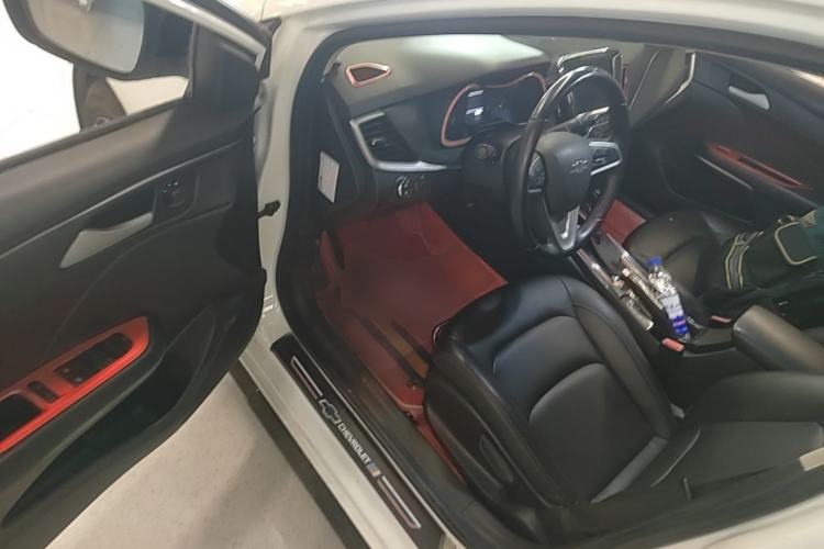 Used Chevrolet Monza 2020 Light Hybrid Redline 320T Dual-Clutch Thrilling Edition Driver Seat