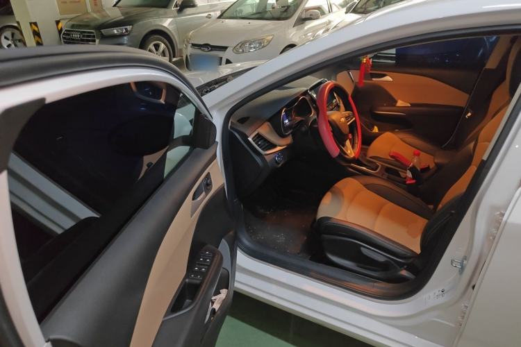 Used Chevrolet Monza 2020 320 Automatic Enjoyment Edition Driver Seat