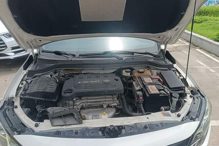 Used Chevrolet Monza 2020 320 Automatic Enjoyment Edition Engine Bay