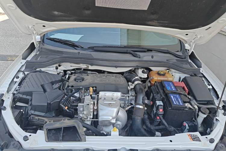 Used Chevrolet Monza 2020 Light Hybrid RS 330T Automatic Comfort Edition Engine Bay