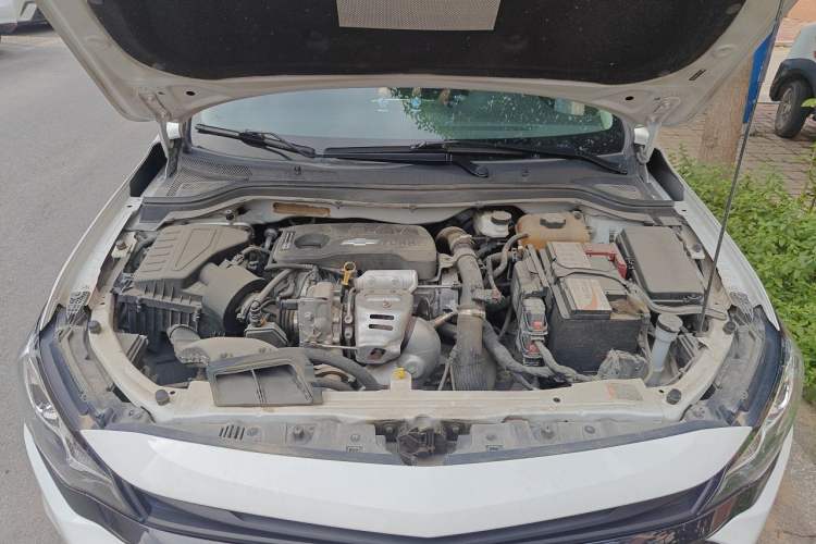 Used Chevrolet Monza 2020 Light Hybrid Redline 320T Dual-Clutch Thrilling Edition Engine Bay