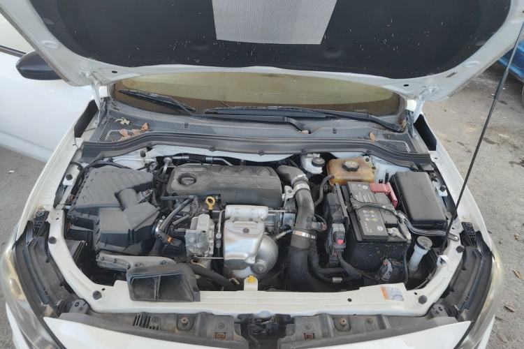 Used Chevrolet Monza 2020 Light Hybrid RS 330T Automatic Comfort Edition Engine Bay