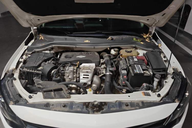 Used Chevrolet Monza 2020 Light Hybrid Redline 320T Dual-Clutch Joyful Edition Engine Bay