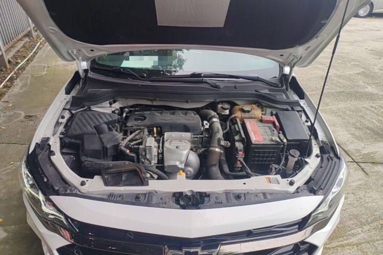 Used Chevrolet Monza 2020 Light Hybrid RS 330T Automatic Comfort Edition Engine Bay