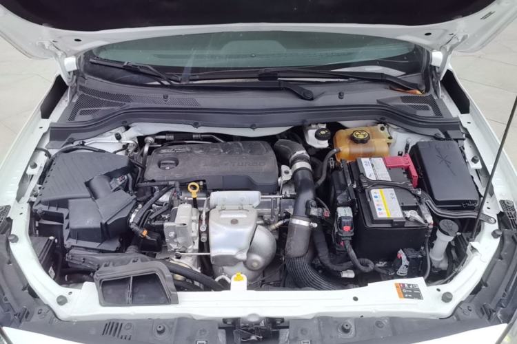 Used Chevrolet Monza 2020 Light Hybrid RS 330T Automatic Comfort Edition Engine Bay