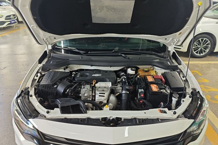 Used Chevrolet Monza 2020 Light Hybrid Redline 320T Dual-Clutch Thrilling Edition Engine Bay