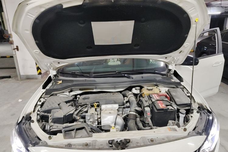 Used Chevrolet Monza 2020 Light Hybrid RS 330T Automatic Comfort Edition Engine Bay