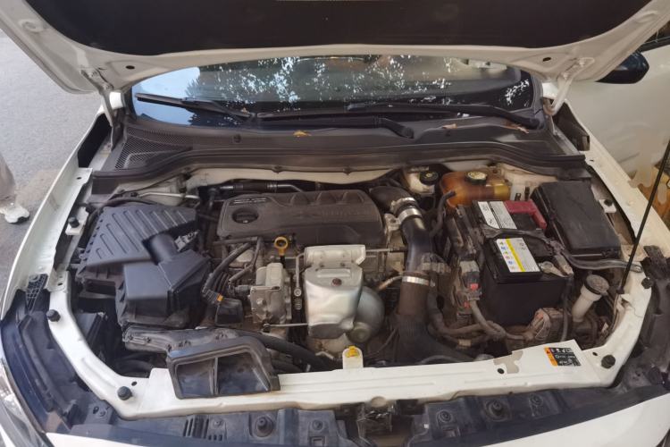 Used Chevrolet Monza 2020 Light Hybrid RS 330T Automatic Comfort Edition Engine Bay