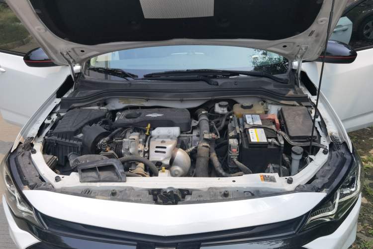 Used Chevrolet Monza 2020 Light Hybrid Redline 320T Dual-Clutch Joyful Edition Engine Bay