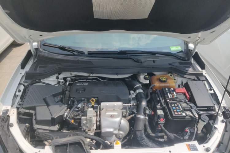 Used Chevrolet Monza 2020 Light Hybrid RS 330T Automatic Comfort Edition Engine Bay